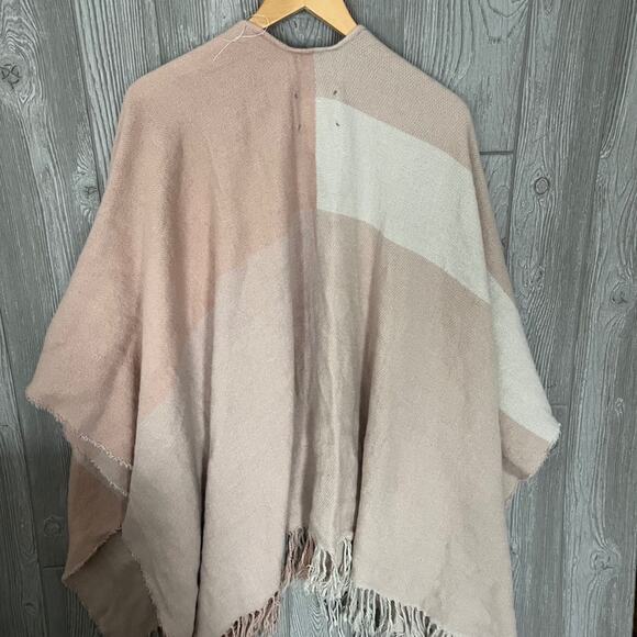 Soia & Kao Mirel Woven Scarfigan with Fringe - Picture 6 of 6